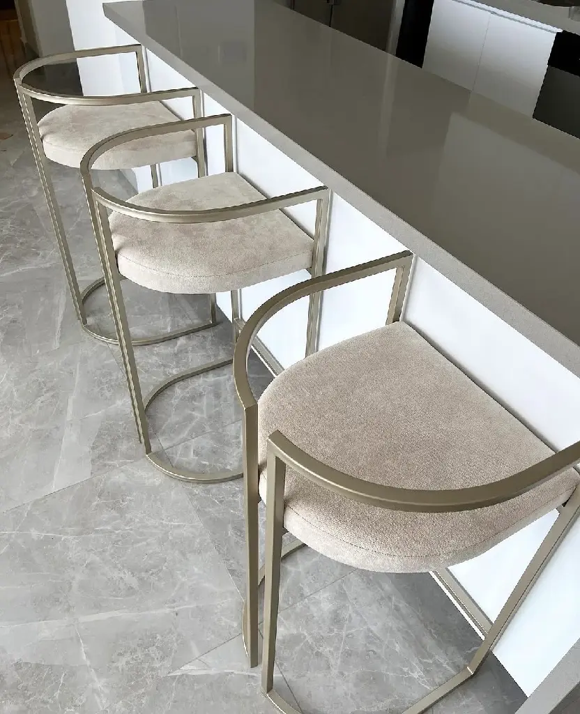 Silla de barra Taylor 02.webp