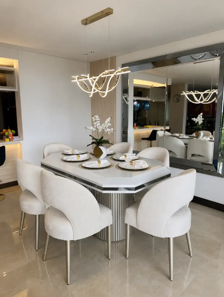Comedor Diamond